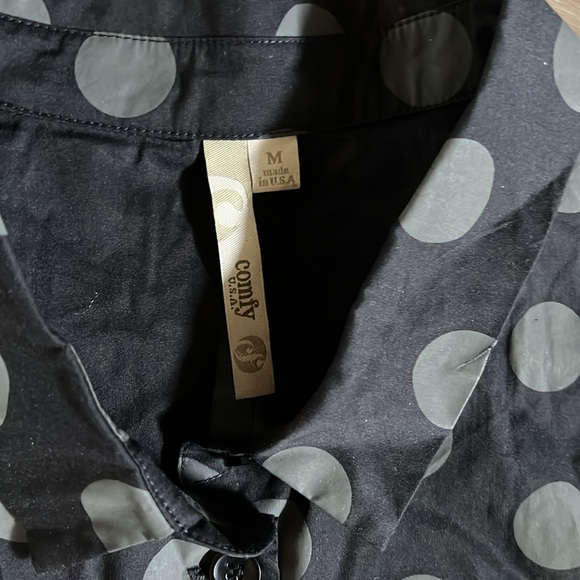 COMFY USA Black & Gray Polka Dot Button-Up Asymmetric-Hem Blouse Shirt Size M - Picture 5 of 6